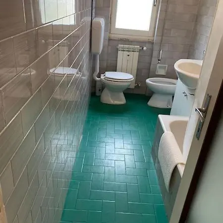 아파트 Arpinati At Sea